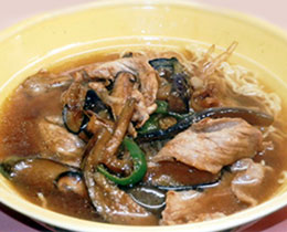 豚肉とヘルシー野菜の炒めそば