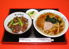 レバ丼＋ラーメン
