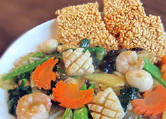 牛スジのトマト煮込み